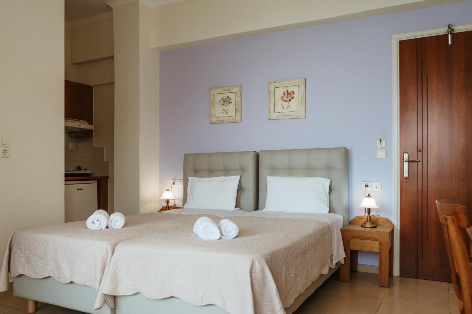 Hotel Livikon Plakiász Kültér fotó
